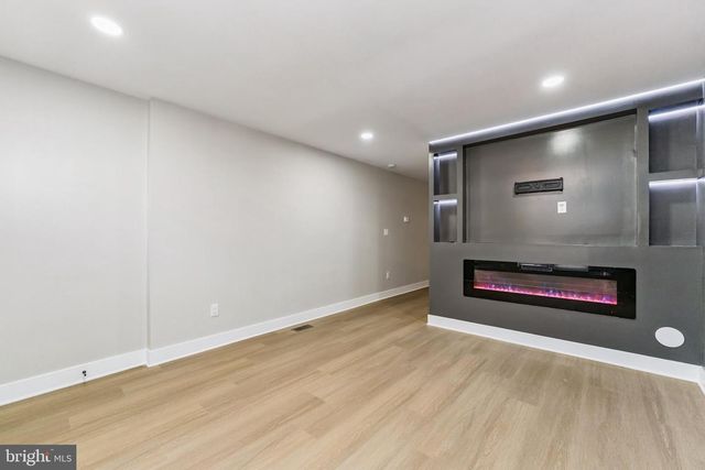 2425 LAURETTA AVE, Baltimore, MD 21223