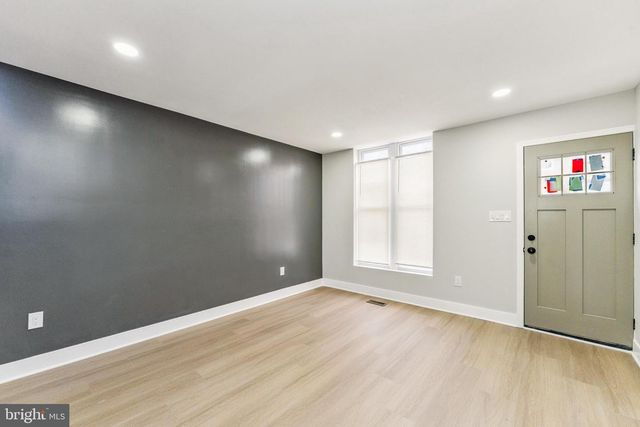 2425 LAURETTA AVE, Baltimore, MD 21223