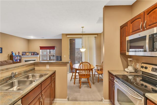 1003 Stockton Rdg, Cranberry Twp, PA 16066