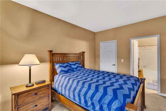 1003 Stockton Rdg, Cranberry Twp, PA 16066