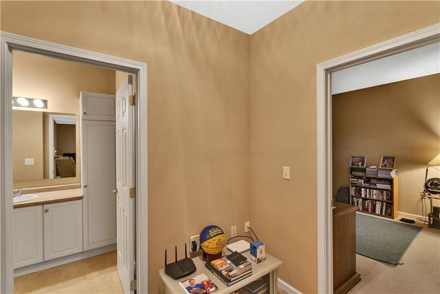 1003 Stockton Rdg, Cranberry Twp, PA 16066