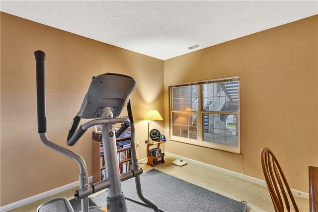 1003 Stockton Rdg, Cranberry Twp, PA 16066