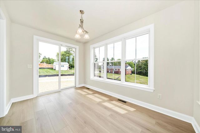 7349 2ND AVE, Sykesville, MD 21784