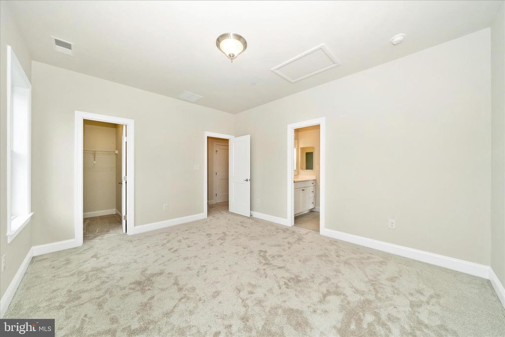 Image 29 of property listing at 7349 2ND AVE, Sykesville, MD 21784