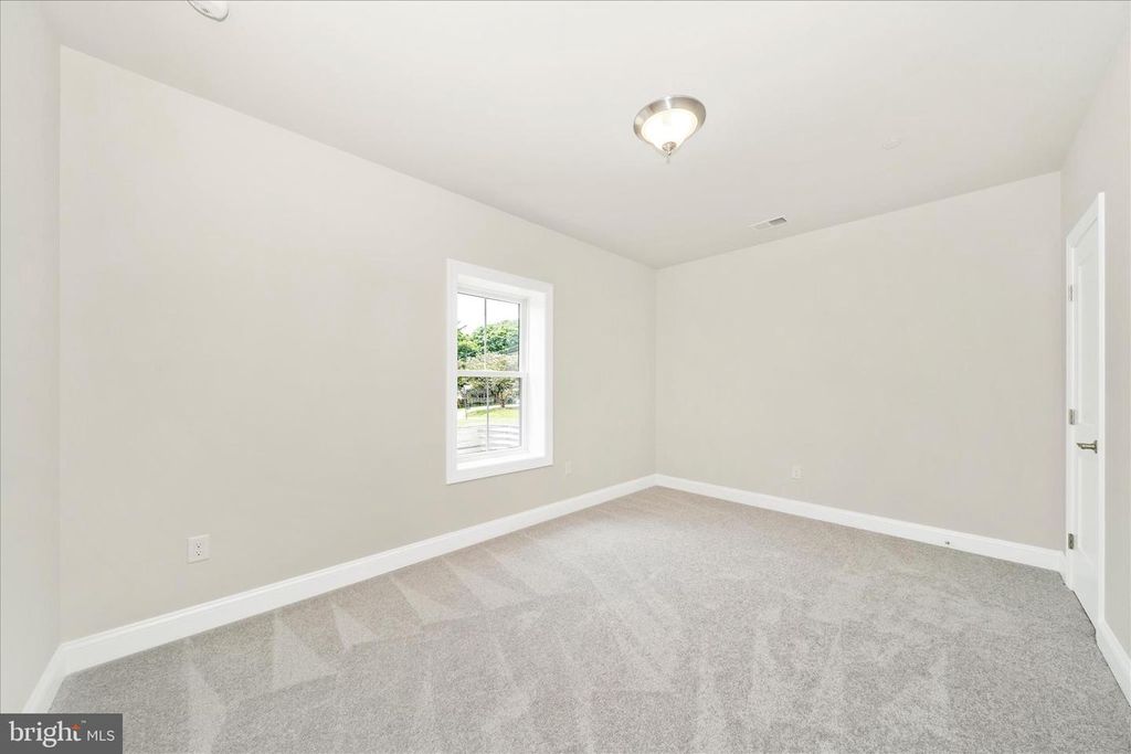 Image 38 of property listing at 7349 2ND AVE, Sykesville, MD 21784