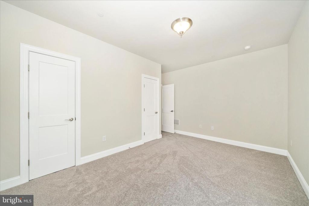 Image 39 of property listing at 7349 2ND AVE, Sykesville, MD 21784