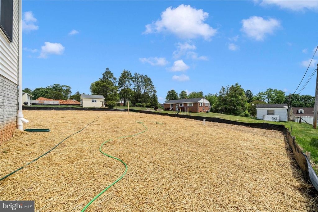 Image 48 of property listing at 7349 2ND AVE, Sykesville, MD 21784