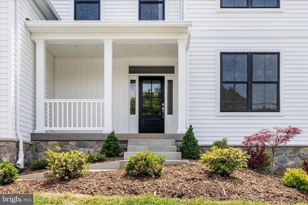 Image 50 of property listing at 7349 2ND AVE, Sykesville, MD 21784