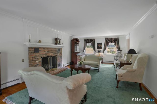 1 East Gate Road, Danbury, CT 06811