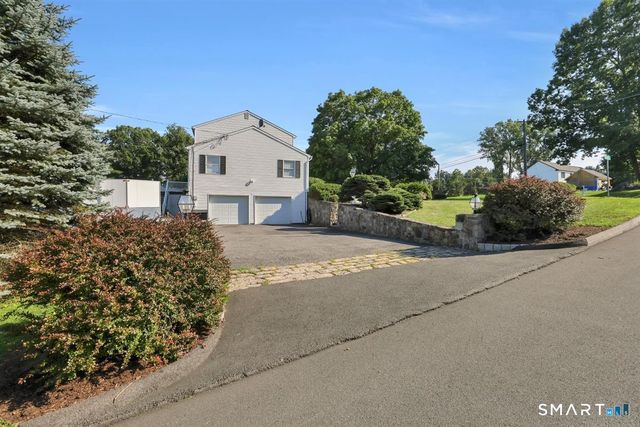 1 East Gate Road, Danbury, CT 06811