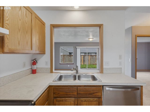 118 BALBOA Loop, Kelso, WA 98626