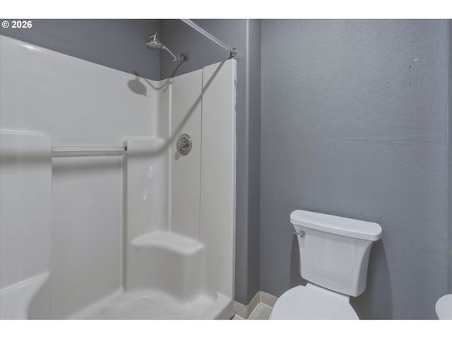 118 BALBOA Loop, Kelso, WA 98626