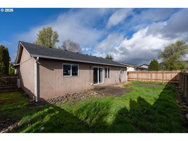 118 BALBOA Loop, Kelso, WA 98626