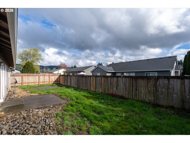 118 BALBOA Loop, Kelso, WA 98626