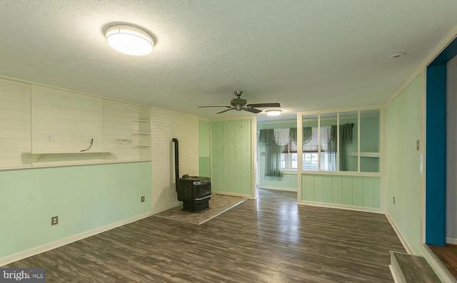 61 WREN ST, Martinsburg, WV 25405