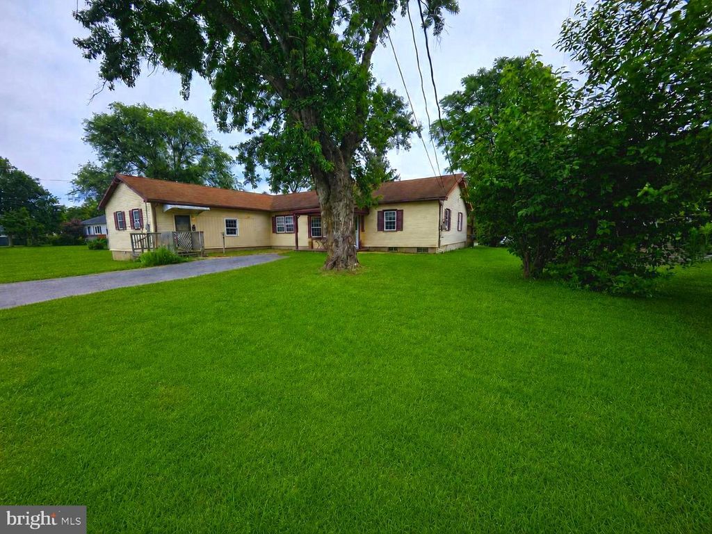 61 WREN ST, Martinsburg, WV 25405