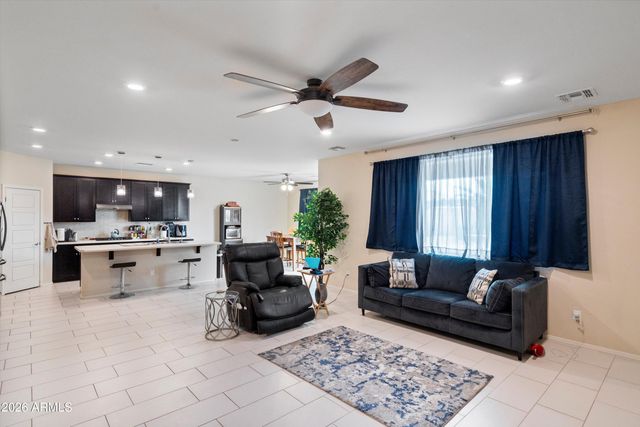 40570 W HOPPER Drive, Maricopa, AZ 85138