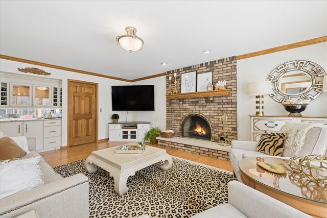 409 Claire Lane, Prospect Heights, IL 60070