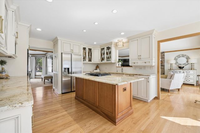 409 Claire Lane, Prospect Heights, IL 60070