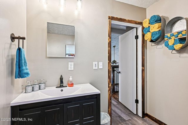 246 SIX POND Trail, Green Cove Springs, FL 32043