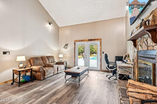 246 SIX POND Trail, Green Cove Springs, FL 32043