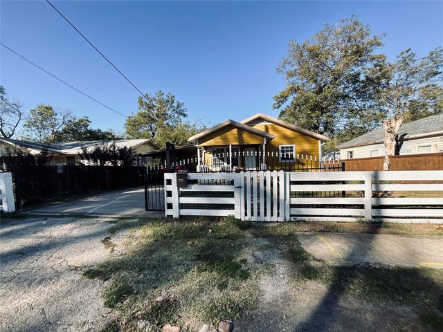 2846 Gillespie Street, Greenville, TX 75401