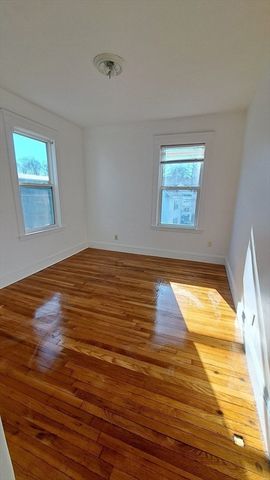 12 Jacob 3, Boston, MA 02124