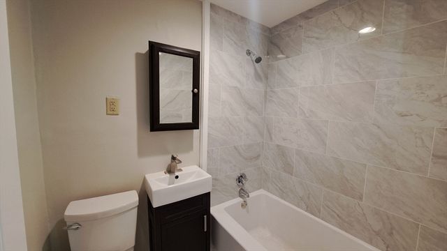 12 Jacob 3, Boston, MA 02124