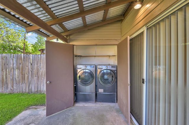 1603 Hazelwood Street Street B, Conroe, TX 77301