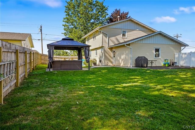 4816 Limestone Drive, Salina, NY 13088
