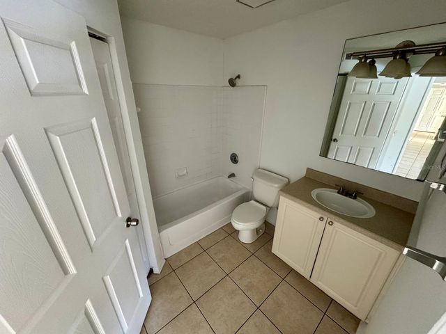 1222 BERMUDA LAKES LANE 106, Kissimmee, FL 34741