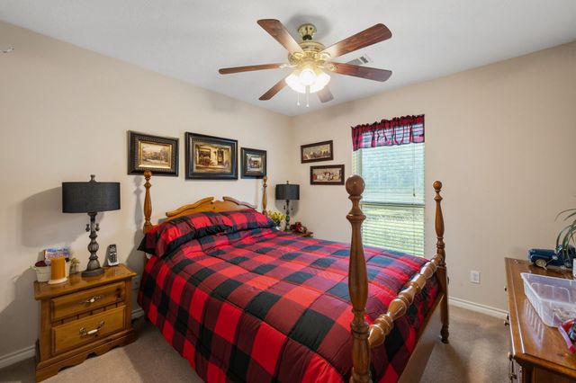 98 Heather Lane, Trinity, TX 75862