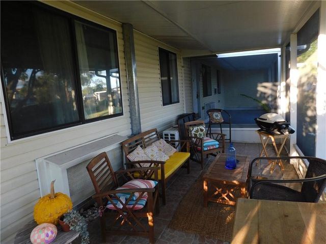 557 7th Place 557, Vero Beach, FL 32962