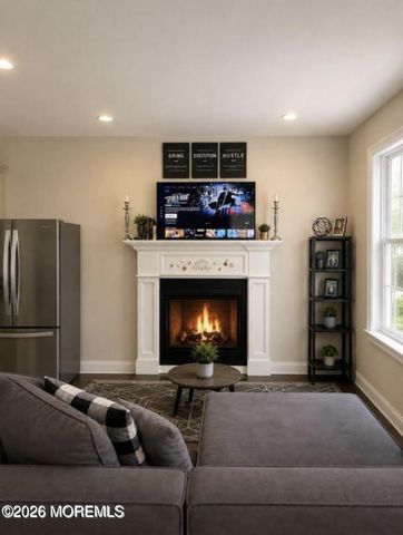 100 Main Street, Port Monmouth, NJ 07758
