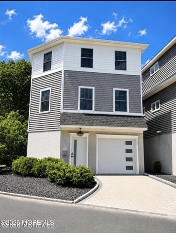 100 Main Street, Port Monmouth, NJ 07758