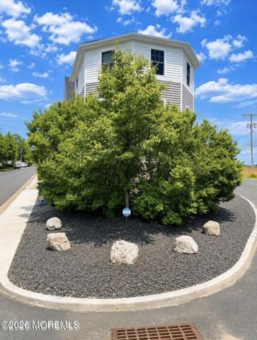 100 Main Street, Port Monmouth, NJ 07758