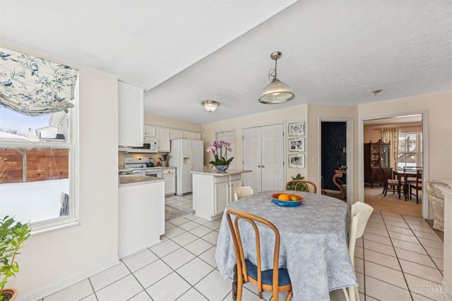 935 Grandstone Court, Lebanon, OH 45036