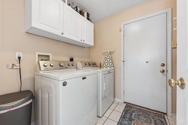 935 Grandstone Court, Lebanon, OH 45036