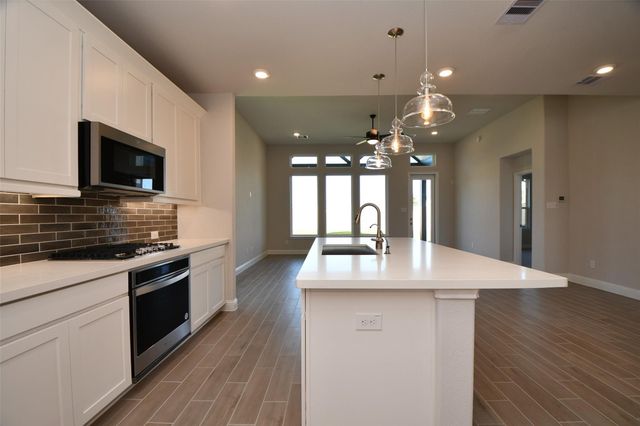 19722 Dwight Eisenhower Drive, Cypress, TX 77433