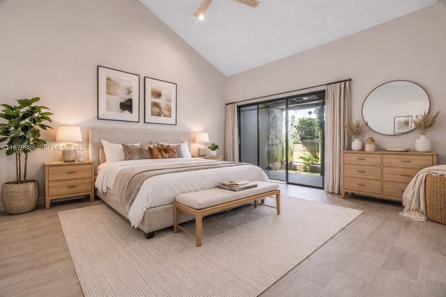 7010 SW 66th Ave 25, South Miami, FL 33143