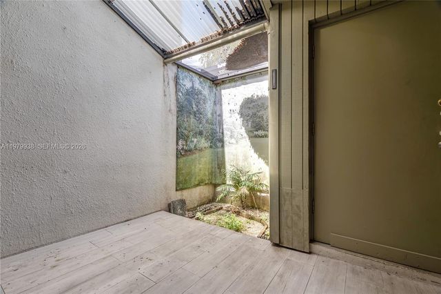 7010 SW 66th Ave 25, South Miami, FL 33143