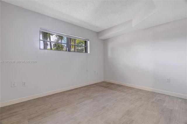 7010 SW 66th Ave 25, South Miami, FL 33143