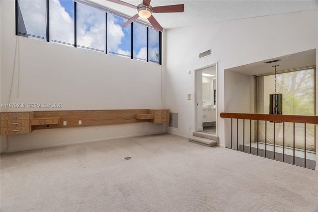 7010 SW 66th Ave 25, South Miami, FL 33143