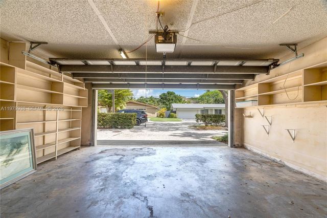 7010 SW 66th Ave 25, South Miami, FL 33143