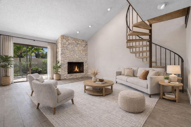 7010 SW 66th Ave 25, South Miami, FL 33143