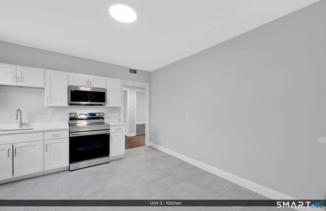 144 Madison Street FL 3, Hartford, CT 06106