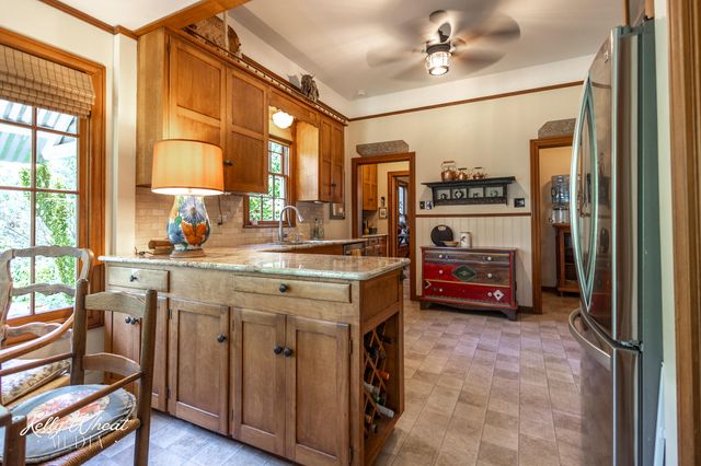 715 W Highland Boulevard, San Angelo, TX 76903