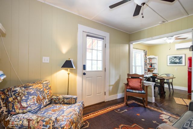 715 W Highland Boulevard, San Angelo, TX 76903