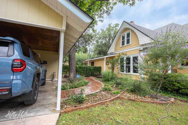 715 W Highland Boulevard, San Angelo, TX 76903