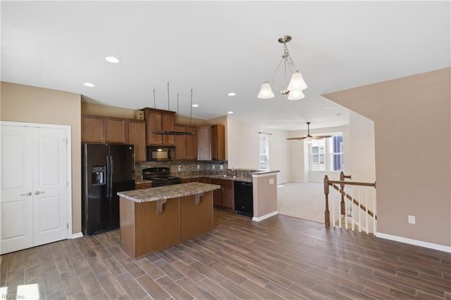 608 Muddy Creek RD, Chesapeake, VA 23324